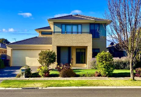 17 Misqa Avenue Point Cook VIC 3030 17 Misqa Avenue Point Cook VIC 3030
