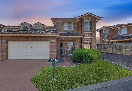 33 Wattletree Drive Taylors Hill VIC 3037