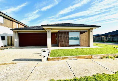 60 Modern Crescent Tarneit VIC 3029