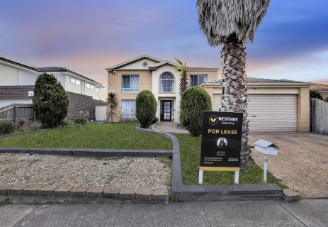39 Cambridge Crescent Roxburgh Park VIC 3064