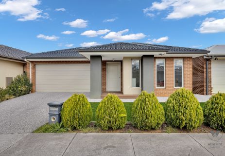 9 Bellview Drive Rockbank VIC 3335