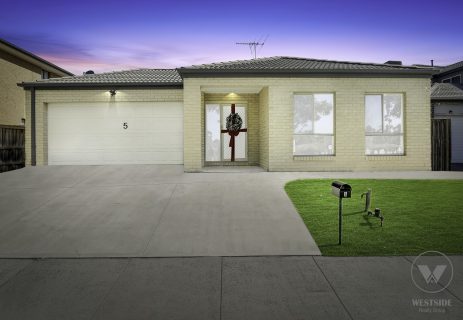 5 Float Place Point Cook VIC 3030
