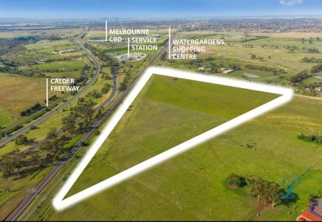 2 Holden Rd Road Diggers Rest VIC 3427