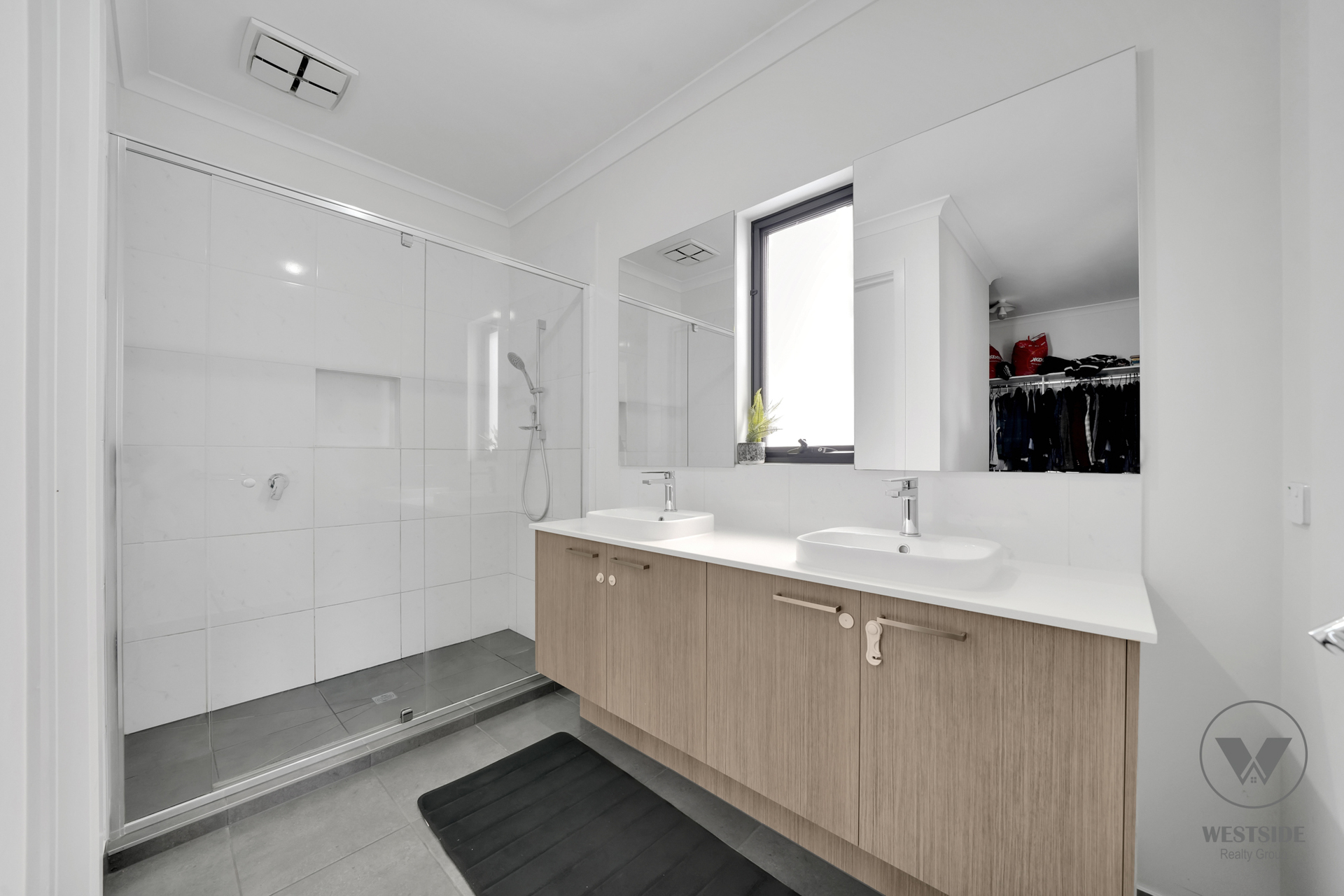 177483277940142381 Rsd